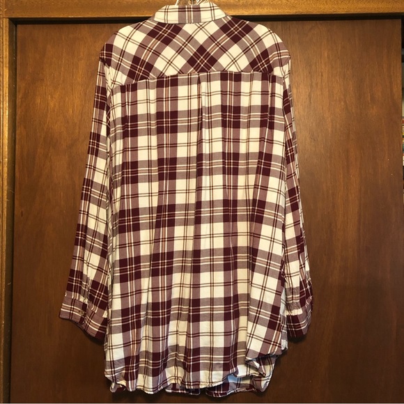 CJ Banks Buttondown - Picture 4 of 4